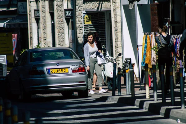 Limassol Chipre Mayo 2020 Vista Personas Identificadas Caminando Por Las — Foto de Stock