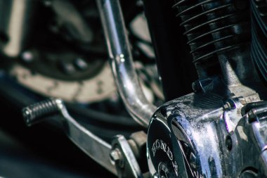 Kıbrıs Rum Kesimi 10 Mayıs 2020 'de Kıbrıs Rum Kesimi' nin Limasol adasında park halindeki Honda VLX motosikletine yakın çekim