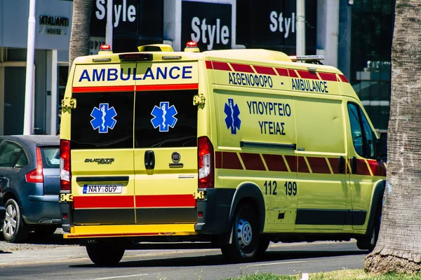 Limassol Cipro Maggio 2020 Veduta Una Tradizionale Ambulanza Cipriota Che — Foto Stock