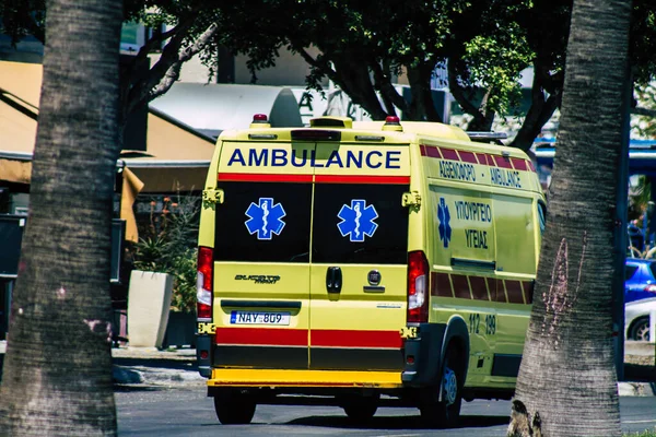 Limassol Cypern Maj 2020 Utsikt Över Traditionell Cypriotisk Ambulans Rullande — Stockfoto