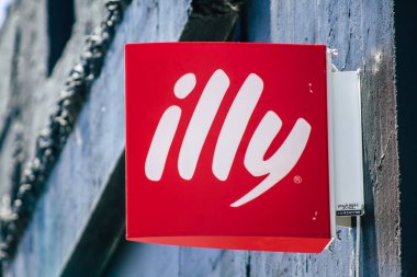 Kıbrıs Rum Kesimi 14 Mayıs 2020 'de Kıbrıs Rum Kesimi' nin Limasol adasının sokaklarında ticari bir tabela görüldü