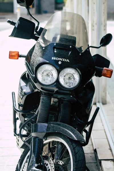 Limassol Chipre Mayo 2020 Acercamiento Una Motocicleta Estacionada Las Calles —  Fotos de Stock
