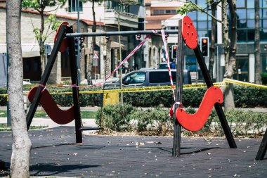Limasol Kıbrıs Rum Kesimi 21 Mayıs 2020 Limasol kentinde Coronavirüs salgını nedeniyle çocuksuz bir oyun parkı manzarası