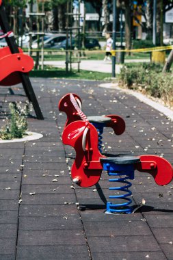 Limasol Kıbrıs Rum Kesimi 21 Mayıs 2020 Limasol kentinde Coronavirüs salgını nedeniyle çocuksuz bir oyun parkı manzarası