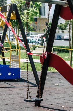 Limasol Kıbrıs Rum Kesimi 21 Mayıs 2020 Limasol kentinde Coronavirüs salgını nedeniyle çocuksuz bir oyun parkı manzarası