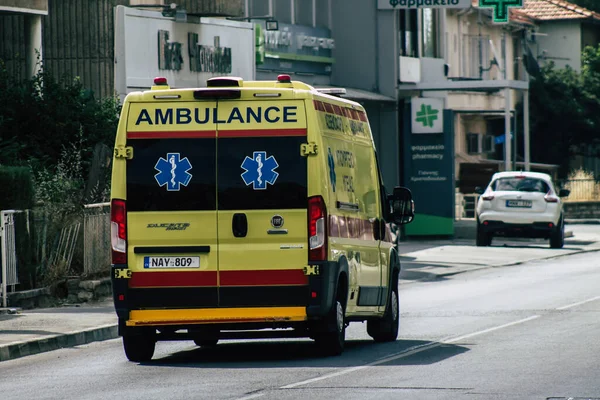 Limassol Kypr Května 2020 Pohled Tradiční Kyperskou Sanitku Která Válí — Stock fotografie