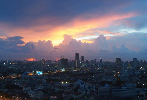 sihirli saat şehir içinde