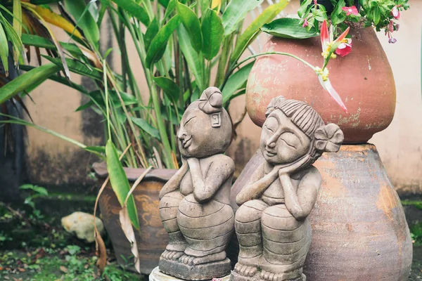 heykeli erkek ve kız