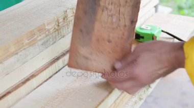 Tam tuğla bina tuğla