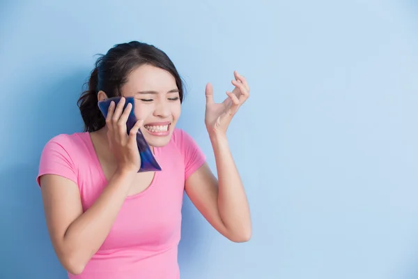 Mulher tem dor de dente — Fotografia de Stock