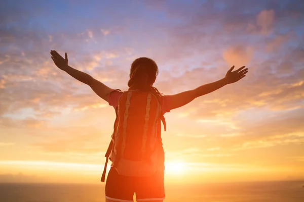 Woman feeling  fre — Stock Photo, Image