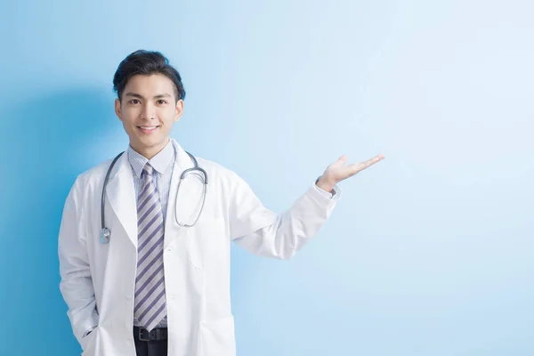 Doctor mostrar algo a usted — Foto de Stock