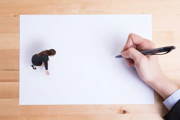 Mulher de negócios pronto para começar a correr — Fotografia de Stock