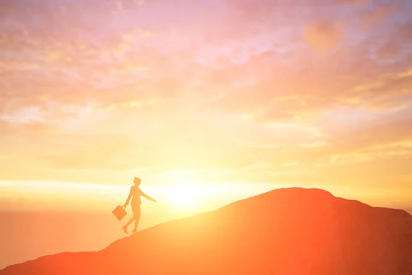 Woman walking  to the peak — Stock Photo, Image