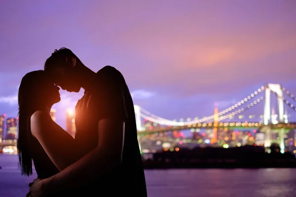 Silhouette di amanti romantici — Foto Stock