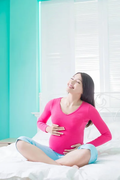 아름다움 임신 여자 — 스톡 사진