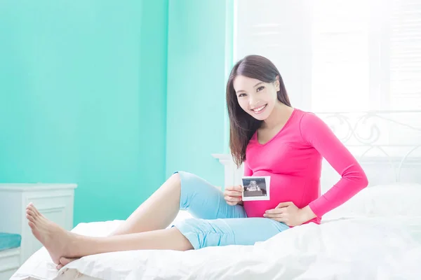Beauty pregnancy woman — Stock Photo, Image