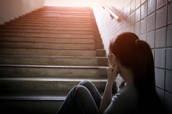 Depressed woman feeling  upset — Stock Photo, Image