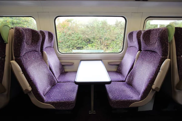 Trem moderno com janela — Fotografia de Stock
