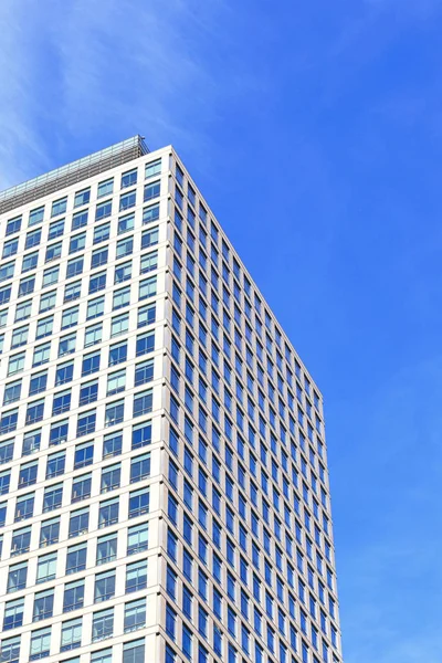 Бизнес-здание в Кэнэри-Уорф — стоковое фото
