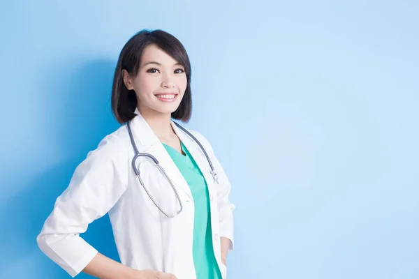 Bellezza donna medico — Foto Stock