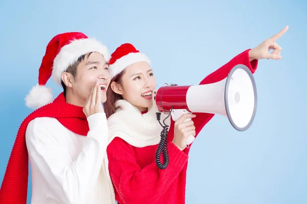 Casal segurando megafone — Fotografia de Stock