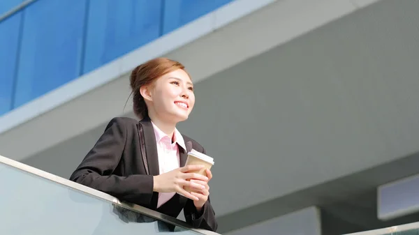 商界妇女喝咖啡 — 图库照片