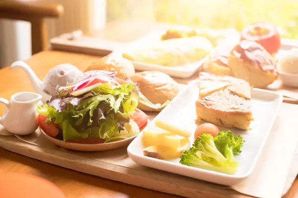 Čerstvé brunch na stůl — Stock fotografie