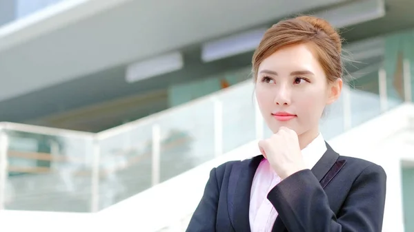 Business woman looking away — Stock Photo, Image