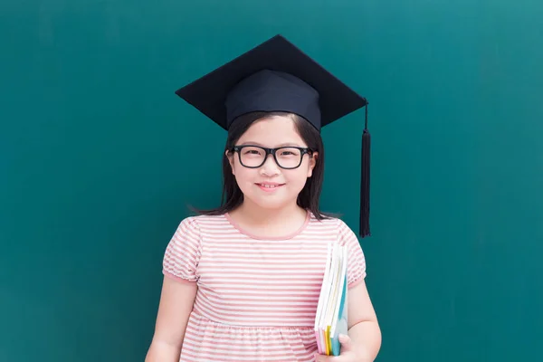 Linda Chica Con Libros Con Pizarra Verde — Foto de Stock