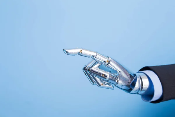 Roboterhand Berührt Etwas Auf Blauem Hintergrund — Stockfoto