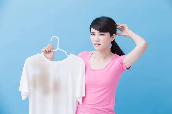 Woman Feeling Upset Dirty Shirt Blue Background — Stock Photo, Image