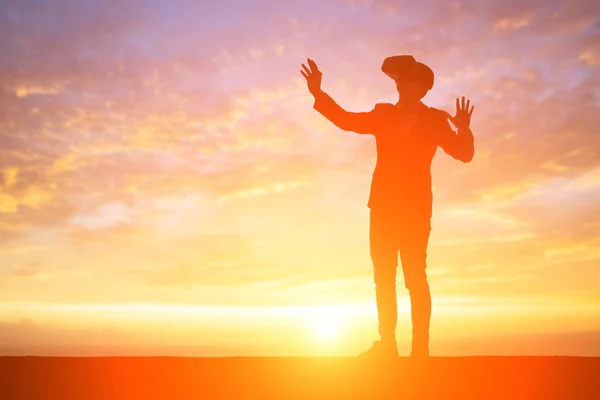 Silueta Hombre Negocios Usando Con Puesta Sol Fondo — Foto de Stock