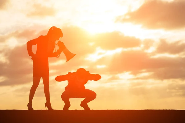 Silhouetten Von Geschäftsleuten Wütende Frau Mit Megafon — Stockfoto