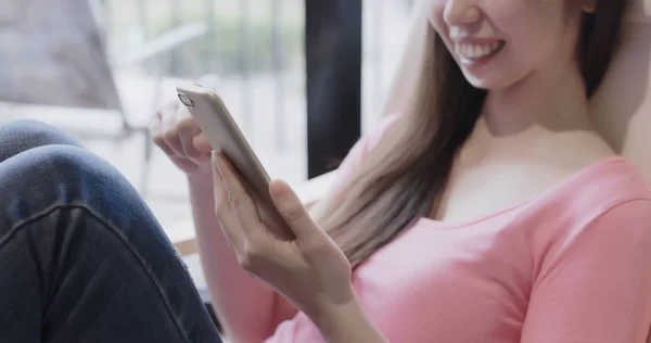 Asian Woman Using Phone Touch Screen — Stock Photo, Image