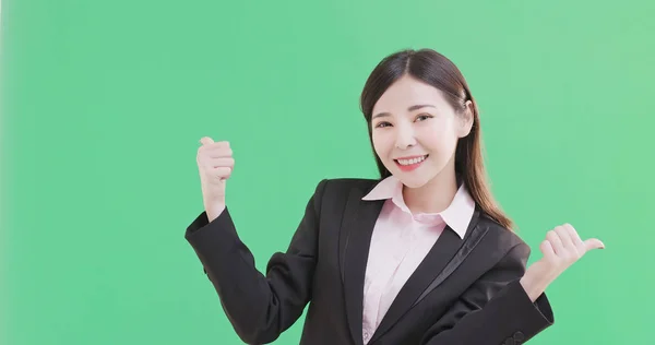 Business Woman Showing Thumbs Green Background — стоковое фото