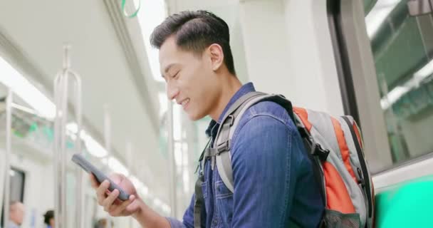 Asian man use smartphone — Stock Video