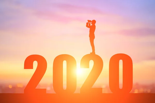 Pengusaha siluet dengan 2020 — Stok Foto