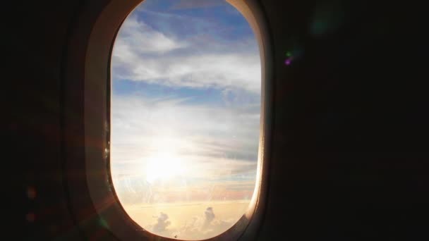 Закат вид из самолета — стоковое видео