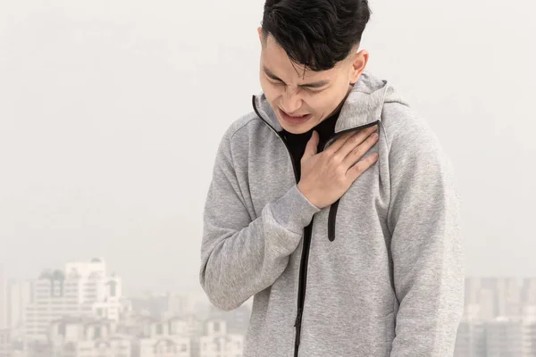 Asian Man Feel Pain Lung Suffer Air Pollution Transmissible Infectious — Stok fotoğraf