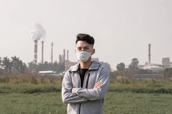 Asian Man Look You Wears Protective N95 Mask Air Pollution — Stock Photo, Image