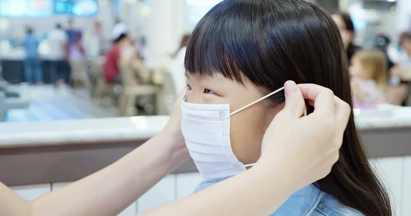 Asian Parents Wear Masks Children Because Transmissible Infectious Diseases Indoor — Stock Photo, Image