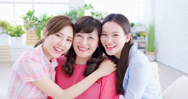 Two Daughter Her Mother Smile You Happily Home — Stock Photo, Image