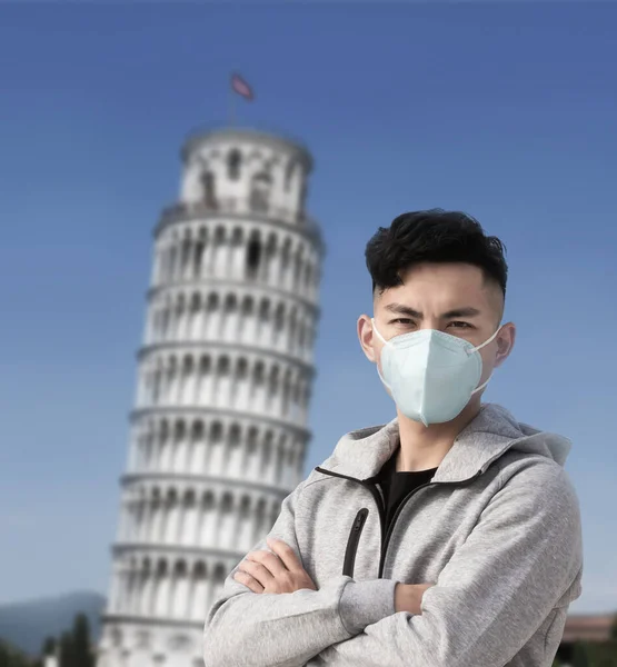 Asiatisk Man Bär Skyddande N95 Mask Mot Överförbara Infektionssjukdomar Italien — Stockfoto