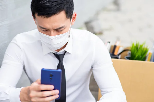 Asian Business Man Wear Face Mask Search His Next Job — Stock Photo, Image