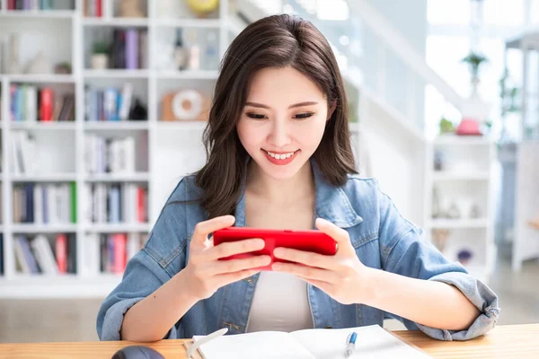 Asian Girl Student Use Mobile Phone Play Game Happily — Stock Photo, Image