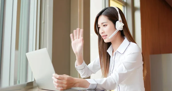 Telewerk Concept Aziatische Vrouw Gebruik Computer Met Koptelefoon Microfoon Deel — Stockfoto