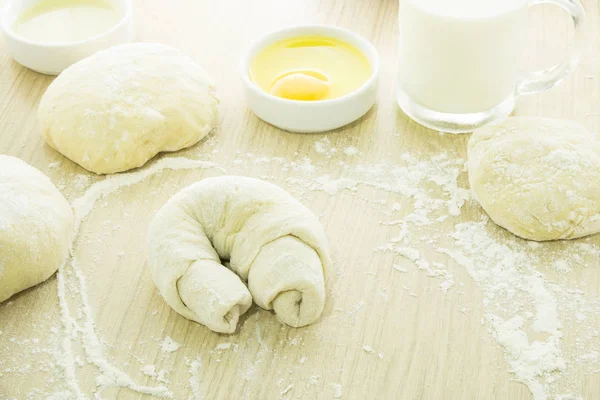 Ev yapımı ekmek hazırlama