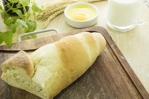Café da manhã com pão caseiro — Fotografia de Stock