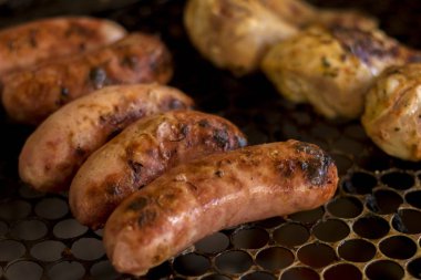 yüksek sıcaklıkta lezzetli Barbekü